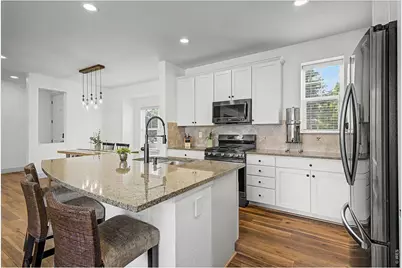 1424 Bluemoon Dr, Longmont, CO 80504 - Photo 3