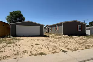 103 Beach Dr, Log Lane Village, CO 80705 - Photo 3