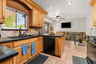 3927 W 21st St Rd, Greeley, CO 80634 - Photo 9