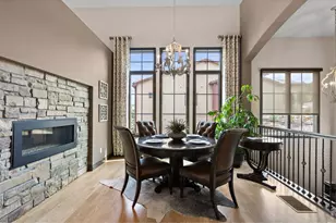 8122 Raphael Ln, Littleton, CO 80125 - Photo 7