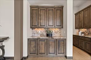8122 Raphael Ln, Littleton, CO 80125 - Photo 9