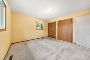 2209 Arron Dr, Loveland, CO 80537 - Photo 9