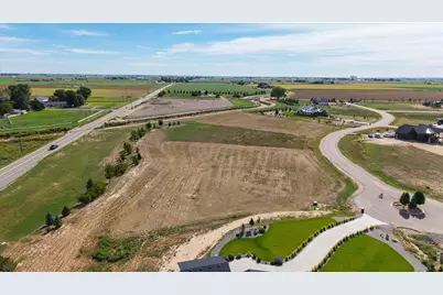 32785 Eagleview Dr, Greeley, CO 80631 - Photo 5