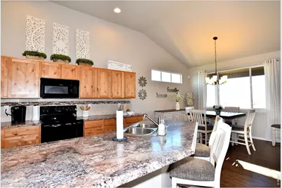2377 Blissful Ln, Johnstown, CO 80534 - Photo 11