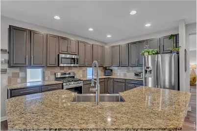 1628 Naples Ln, Longmont, CO 80503 - Photo 9