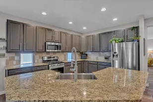 1628 Naples Ln, Longmont, CO 80503 - Photo 9