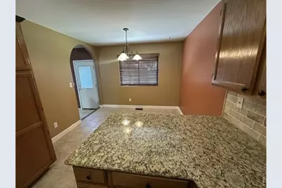 327 N 44th Ave Ct, Greeley, CO 80634 - Photo 9