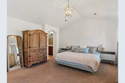 2215 Creekside Dr, Longmont, CO 80504 - Photo 23
