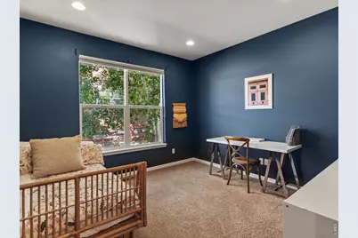 2215 Creekside Dr, Longmont, CO 80504 - Photo 35