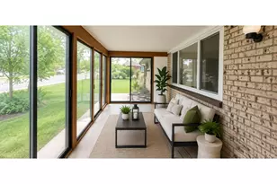 521 W 33rd St, Loveland, CO 80538 - Photo 3