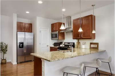 610 Stonebridge Dr, Longmont, CO 80503 - Photo 9