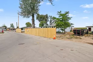 1520 N 25th Ave Ct, Greeley, CO 80631 - Photo 3