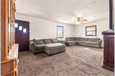 1820 Daffodil Ave, Greeley, CO 80631 - Photo 5