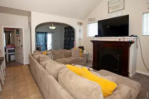 14025 Cottonwood Cir, Sterling, CO 80751 - Photo 5