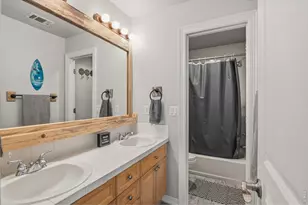 25042 E Davies Dr, Aurora, CO 80016 - Photo 21