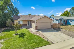 320 E Lilac St, Milliken, CO 80543 - Photo 5