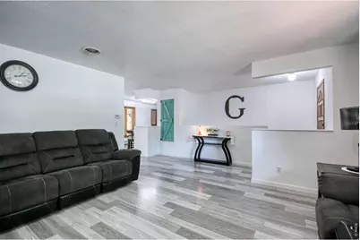 424 Cambridge St, Brush, CO 80723 - Photo 7