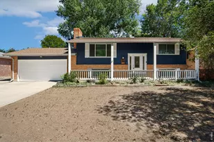 1018 S Pratt Pkwy, Longmont, CO 80501 - Photo 1