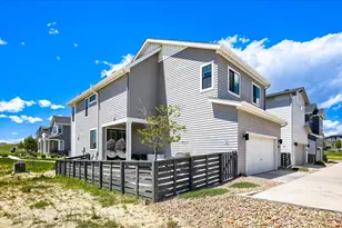 1747 Stable View Dr, Castle Pines, CO 80108 - Photo 5