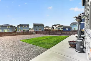 27671 E Byers Ave, Aurora, CO 80018 - Photo 31