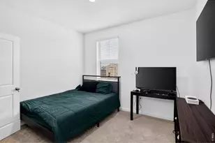 27671 E Byers Ave, Aurora, CO 80018 - Photo 17