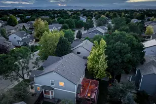 1516 Red Mountain Dr, Longmont, CO 80504 - Photo 3