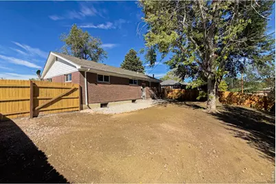 10674 Grant Dr, Northglenn, CO 80233 - Photo 27