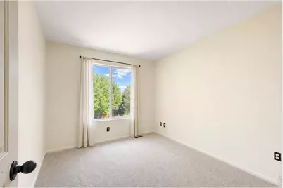 1104 Fall River Cir, Longmont, CO 80504 - Photo 29