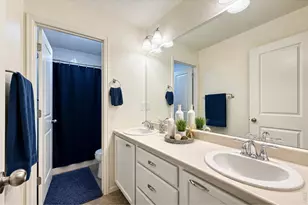 1421 Rustic Dr, Longmont, CO 80504 - Photo 31