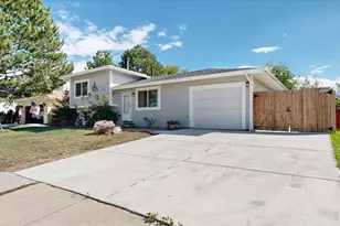 1040 22nd St SW, Loveland, CO 80537 - Photo 3
