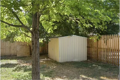 2409 Flagstone Ct, Fort Collins, CO 80525 - Photo 33