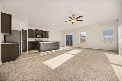210 N Stewart St, Keenesburg, CO 80643 - Photo 3