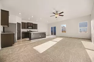 210 N Stewart St, Keenesburg, CO 80643 - Photo 3