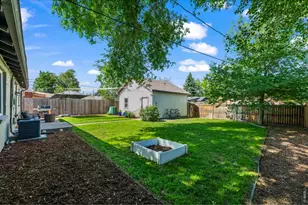 3051 Grape St, Denver, CO 80207 - Photo 25