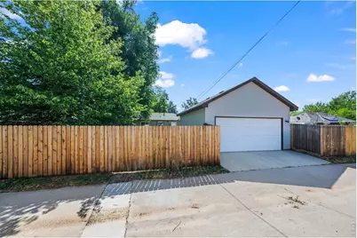 3051 Grape St, Denver, CO 80207 - Photo 27