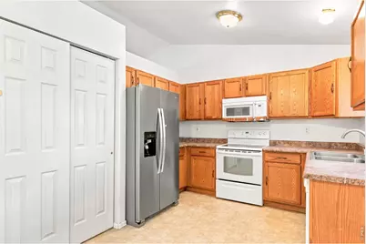 3905 Dove Ln, Evans, CO 80620 - Photo 9