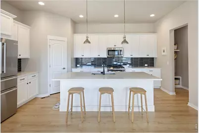 16654 Tejon Ln, Broomfield, CO 80023 - Photo 7