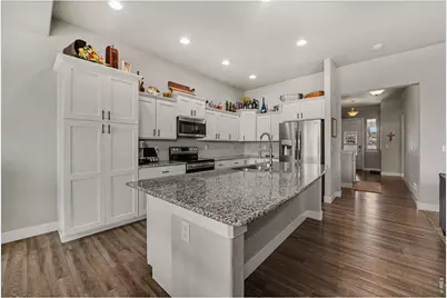 1761 Vista Point Ln, Windsor, CO 80550 - Photo 9