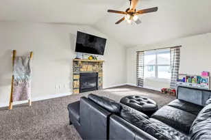 1114 Cottontail Ln, Wiggins, CO 80654 - Photo 7
