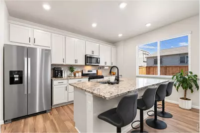 9078 Salida St, Commerce City, CO 80022 - Photo 7
