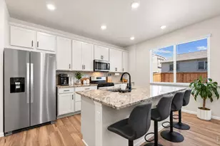 9078 Salida St, Commerce City, CO 80022 - Photo 7