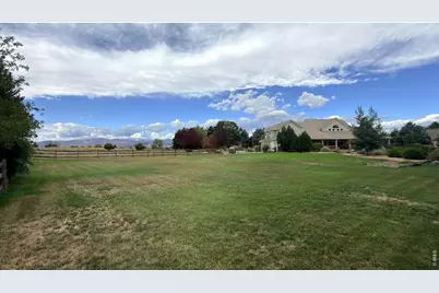 9078 Fieldcrest Ln, Longmont, CO 80503 - Photo 5
