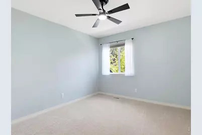2313 Bluebird Dr, Longmont, CO 80504 - Photo 33