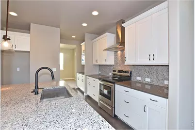 1173 Crown Sparrow St, Johnstown, CO 80534 - Photo 13