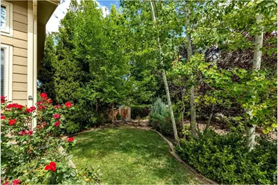 2924 Lake Park Way, Longmont, CO 80503 - Photo 3