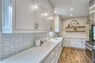 524 E 1st St, Loveland, CO 80537 - Photo 5