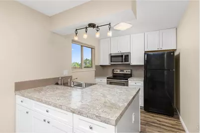 3405 W 16th St #C-9, Greeley, CO 80634 - Photo 9