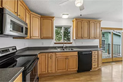 906 Foothills Ct, Windsor, CO 80550 - Photo 11
