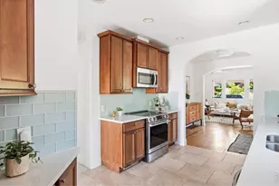649 S Ogden St, Denver, CO 80209 - Photo 7