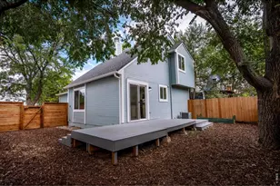 1009 Townley Cir, Longmont, CO 80501 - Photo 7